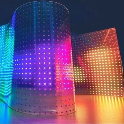 Luminosità personalizzata schermo trasparente a cristallo a LED per impatto visivo dinamico